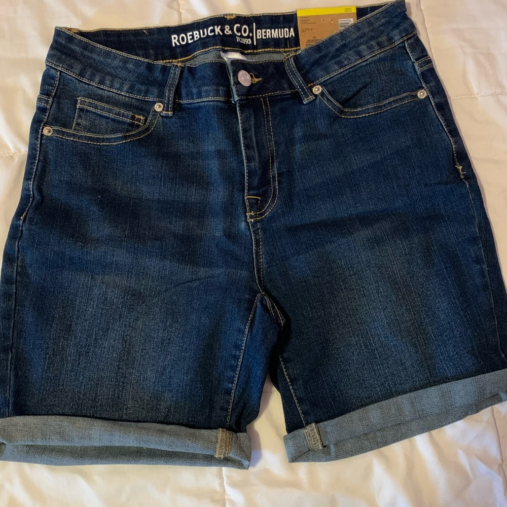 Roebuck Bermuda shorts